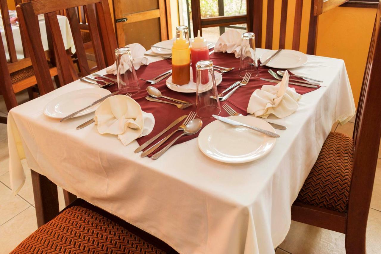 Rwenzori International Hotel Kasese Exterior photo