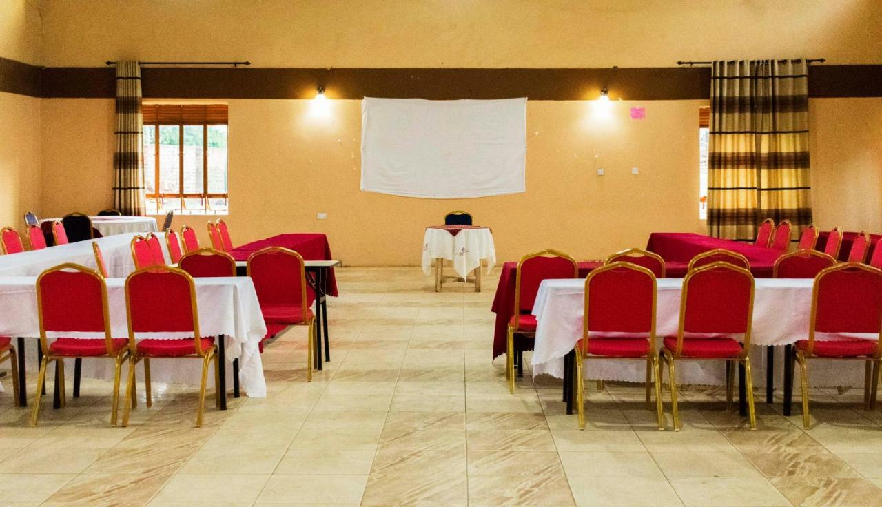 Rwenzori International Hotel Kasese Exterior photo